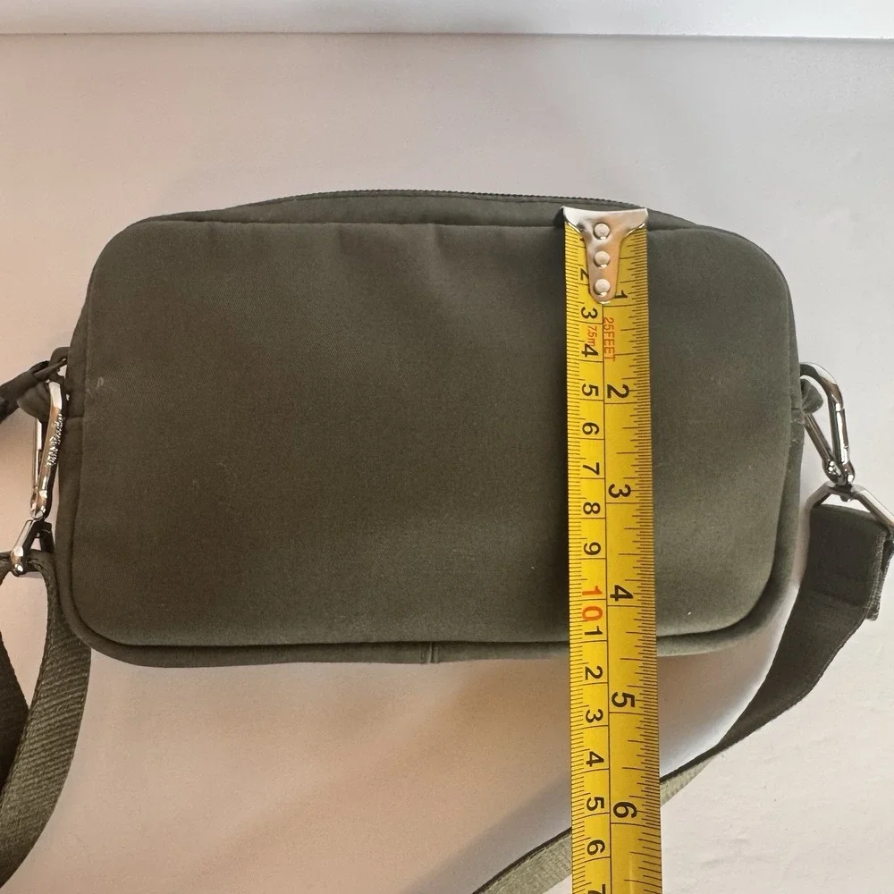 Vera Bradley RFID Convertible Pouch Crossbody in Climbing Ivy Green Olive